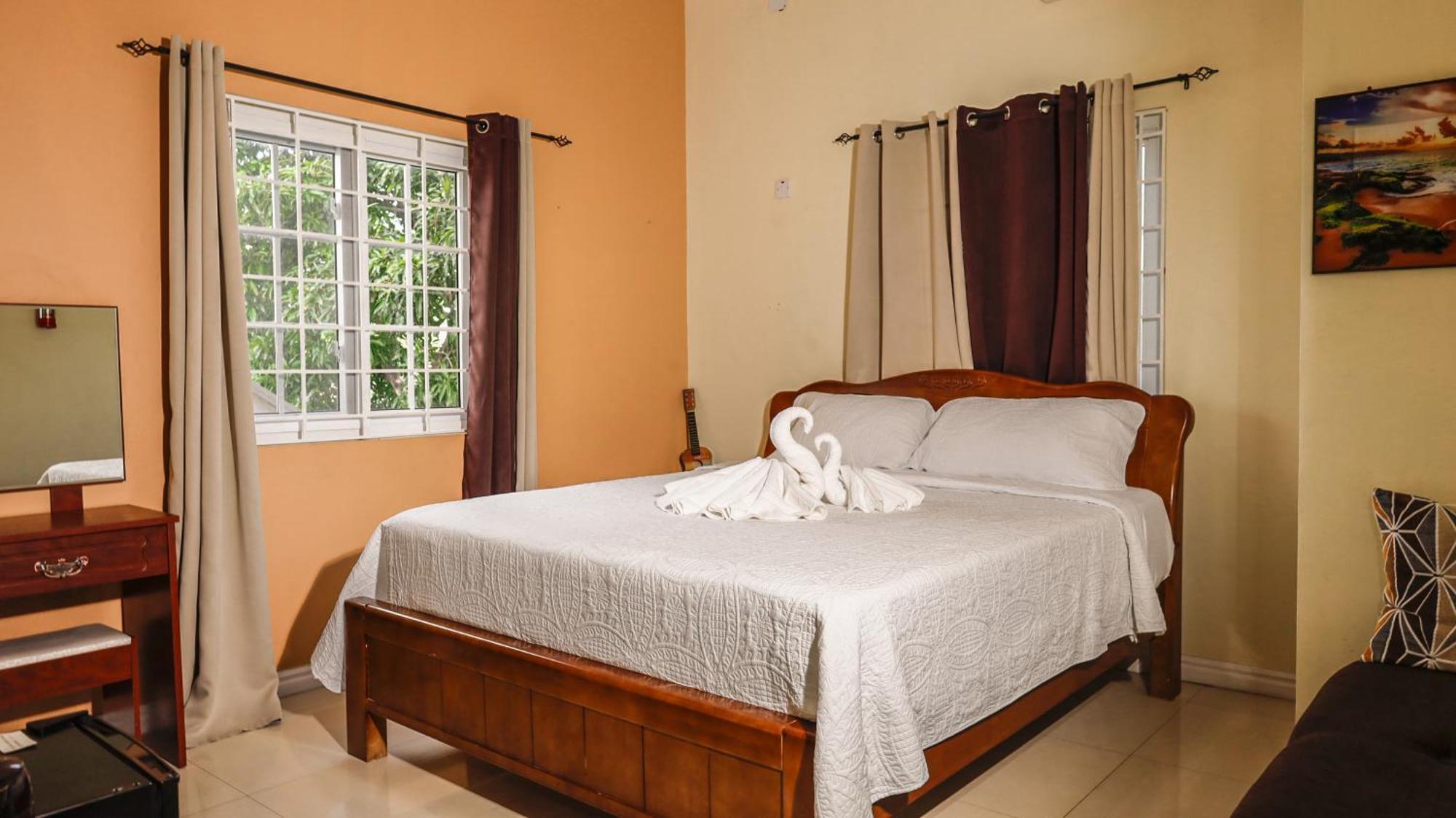 Ivs Bed And Breakfast 金斯敦 外观 照片
