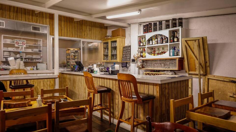 Ivs Bed And Breakfast 金斯敦 外观 照片